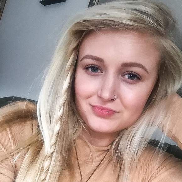 Meet your Posher, Maja - Picture 1 of 1